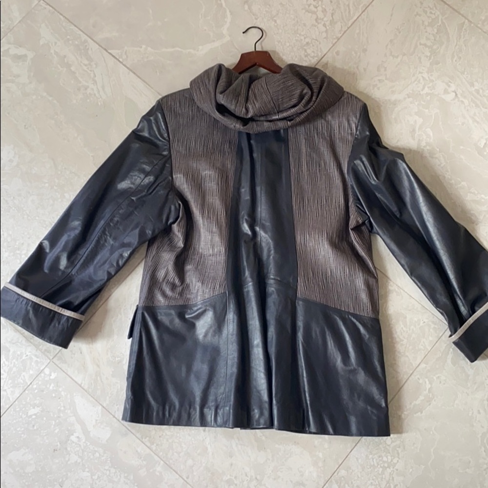 Leather Jacket - Picture 4 of 7